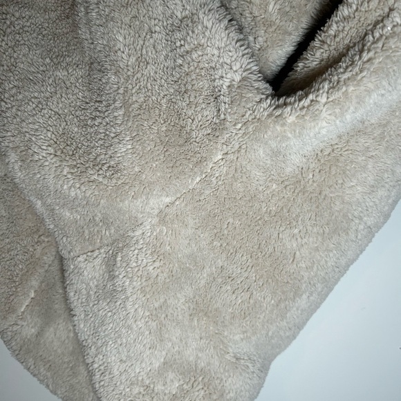 PINK Victoria's Secret Cream Fleece Jacket XS (c) - Picture 6 of 9
